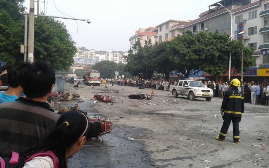 桂林八里街小学附近发生大爆炸